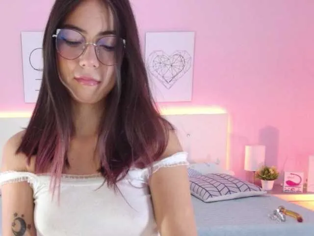 Live sex webcam photo for juliagarcia #273222192