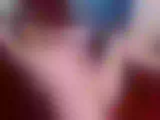 Live sex webcam photo for juliahot32 #276424738