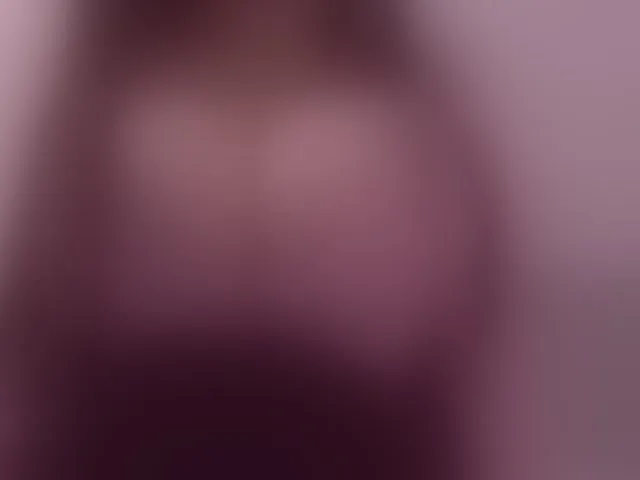 Live sex webcam photo for juliajam1 #293726347