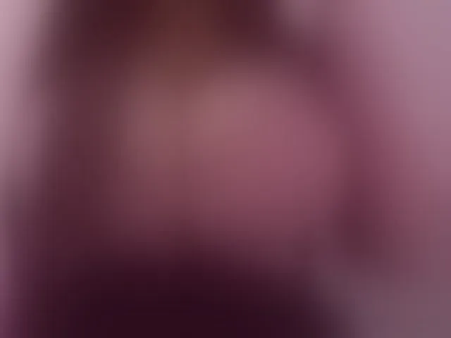 Live sex webcam photo for juliajam1 #293783459