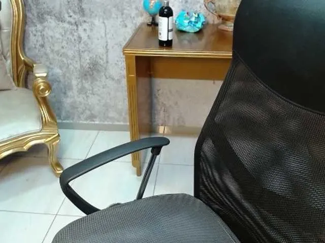 Live sex webcam photo for juliana-angel #271933040