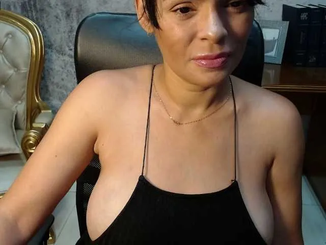 Live sex webcam photo for juliana-angel #272226877