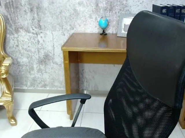 Live sex webcam photo for juliana-angel #272512736