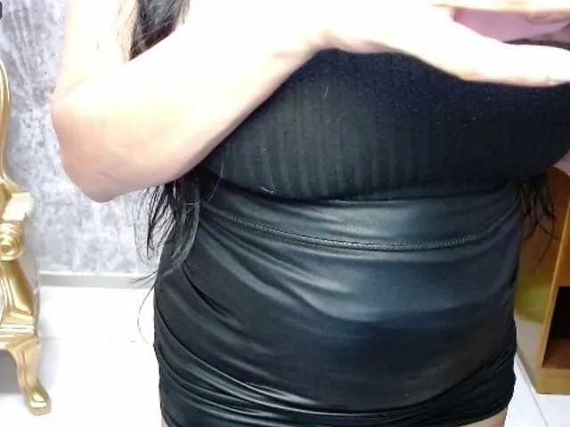 Live sex webcam photo for juliana-angel #273615886