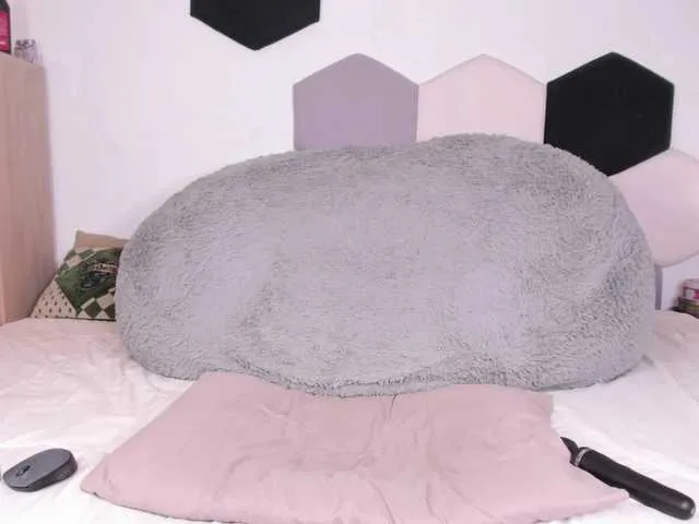 Live sex webcam photo for juliana-roble #291851708