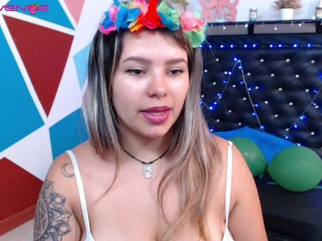 Live sex webcam photo for julianalopezX #272855642