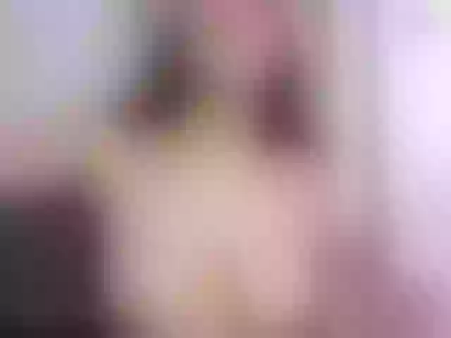 Live sex webcam photo for julianasexyy #274663562