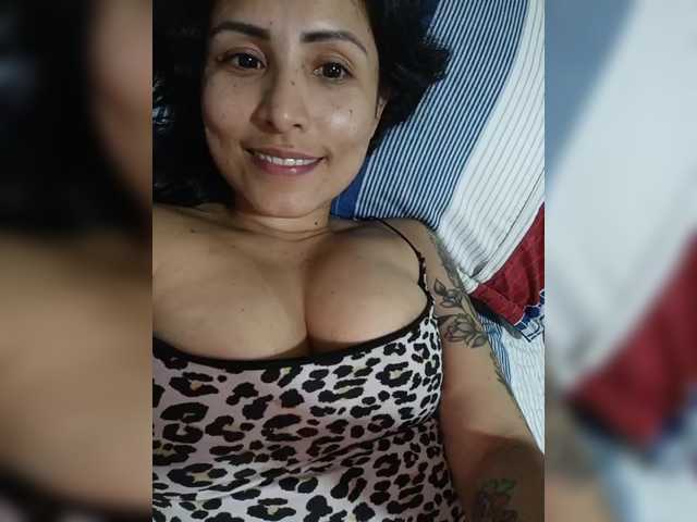 Live sex webcam photo for julianatasty #291166244