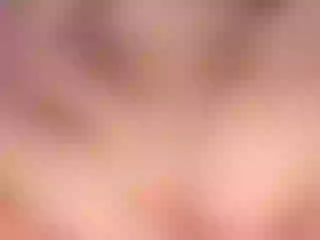 Live sex webcam photo for juliesquirts #276480320