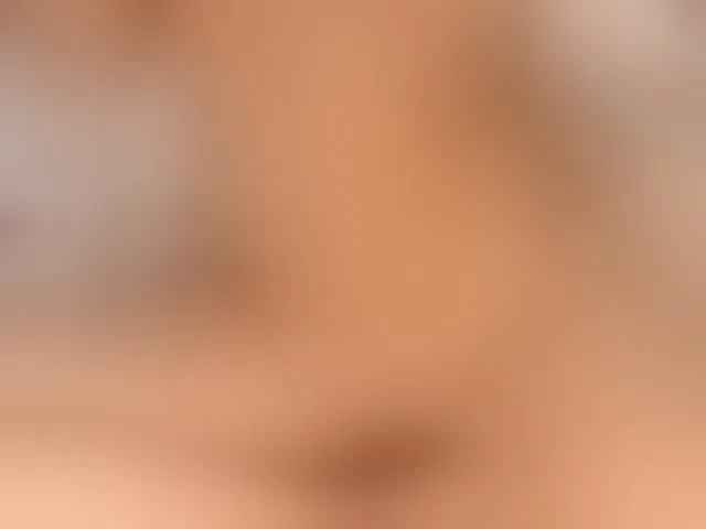 Live sex webcam photo for juliesquirts #276604561