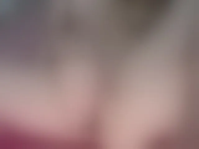 Live sex webcam photo for juliesquirts #291312343