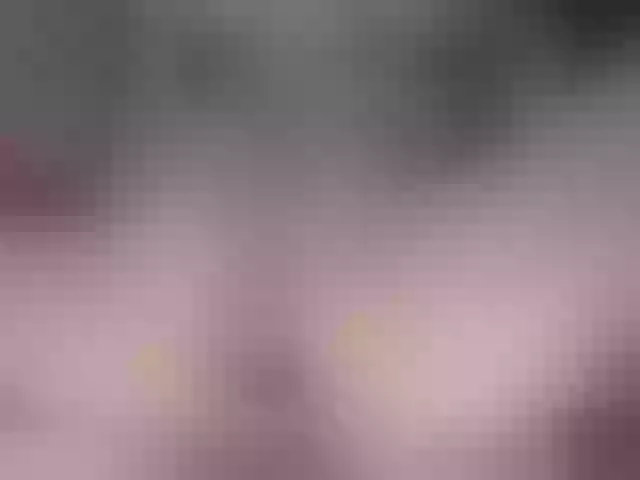 Live sex webcam photo for juliesquirts #291924601
