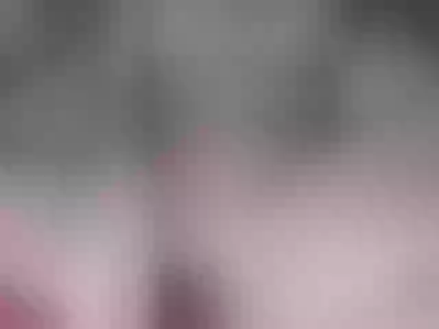 Live sex webcam photo for juliesquirts #292065777