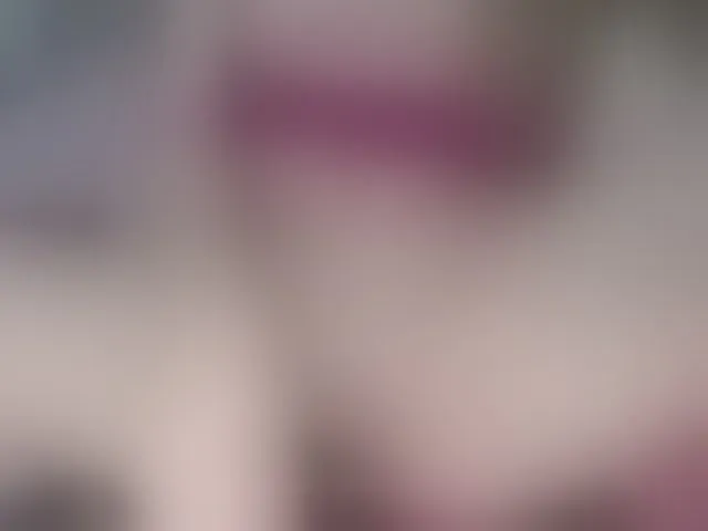Live sex webcam photo for juliesquirts #292433645