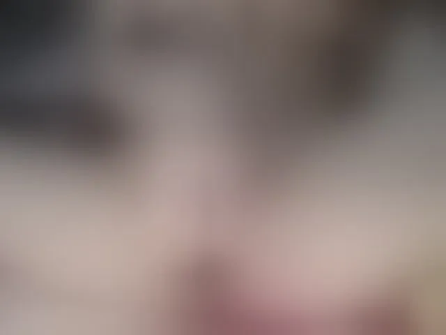 Live sex webcam photo for juliesquirts #292717614