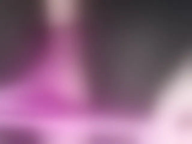 Live sex webcam photo for juliesquirts #292799027
