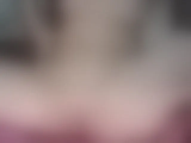 Live sex webcam photo for juliesquirts #293009024