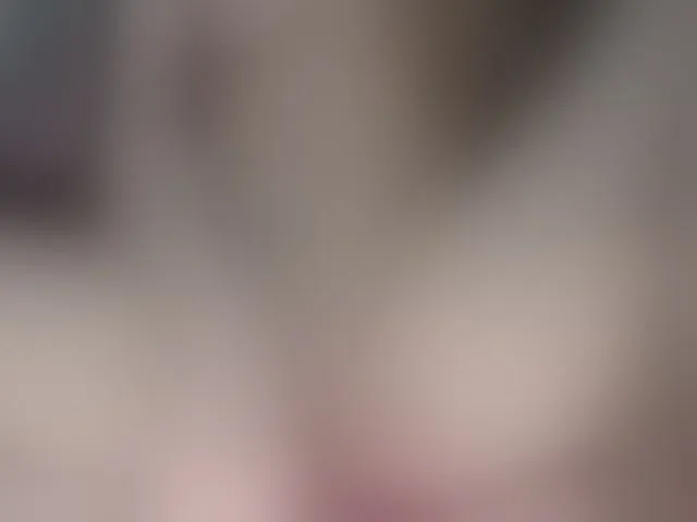 Live sex webcam photo for juliesquirts #293145238