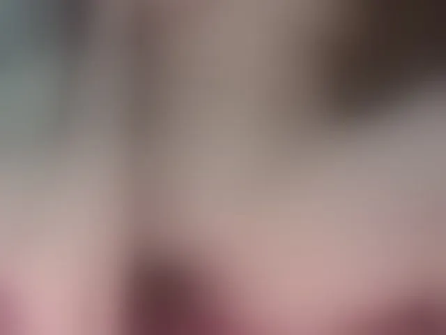 Live sex webcam photo for juliesquirts #293605656