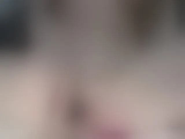 Live sex webcam photo for juliesquirts #293814426