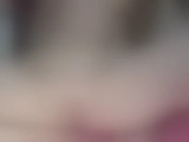 Live sex webcam photo for juliesquirts #294034580