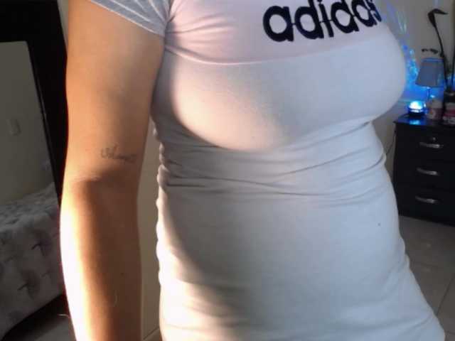 Live sex webcam photo for julietamanson1 #290823925
