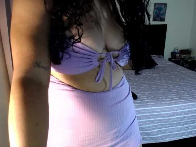 Live sex webcam photo for julietamanson1