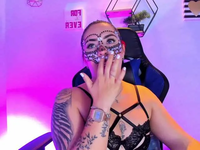 Live sex webcam photo for julietamiller69 #276610938