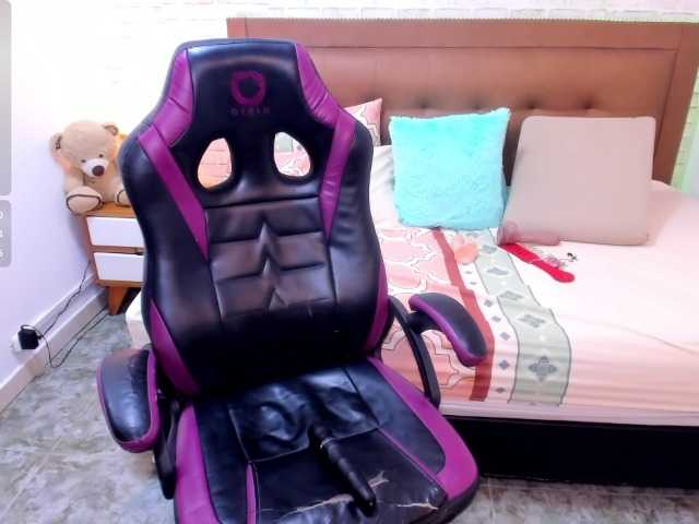 Live sex webcam photo for julieth-love #291901398