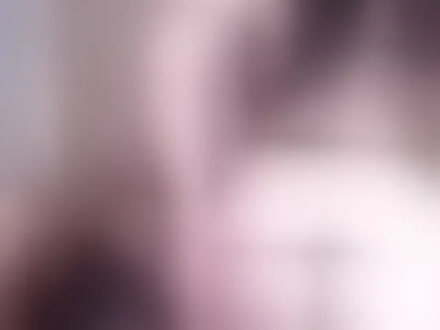 Live sex webcam photo for juliethandant #272572929