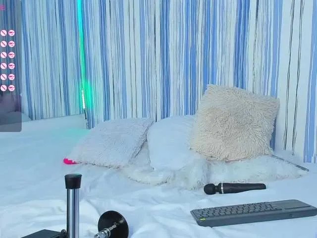 Live sex webcam photo for juliethatylor #277376732