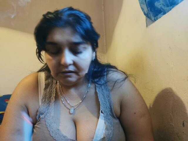 Live sex webcam photo for julija38 #272395990