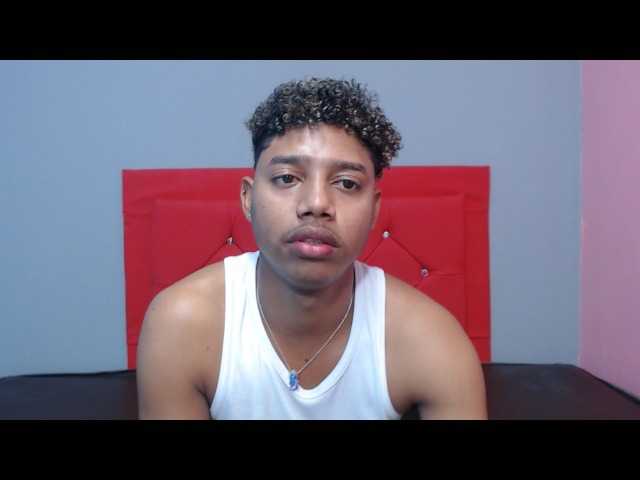 Live sex webcam photo for julitooth #277041586