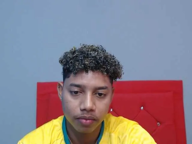 Live sex webcam photo for julitooth #277047798