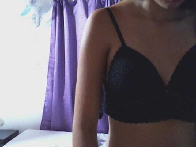 Live sex webcam photo for july-sexy #272049000