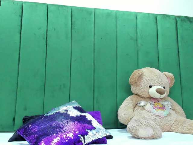 Live sex webcam photo for jun-rivera #277095787
