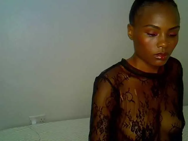 Live sex webcam photo for junea #276287936