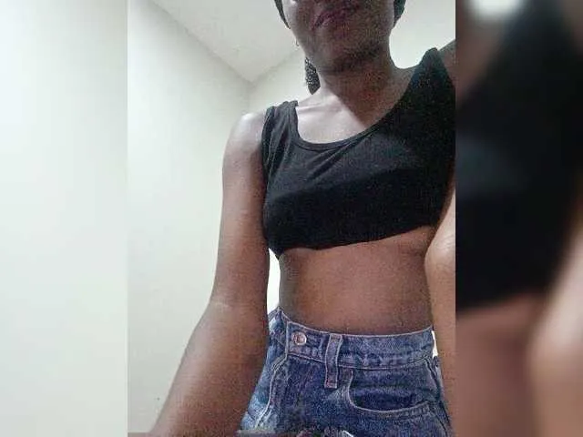 Live sex webcam photo for junea #276452119