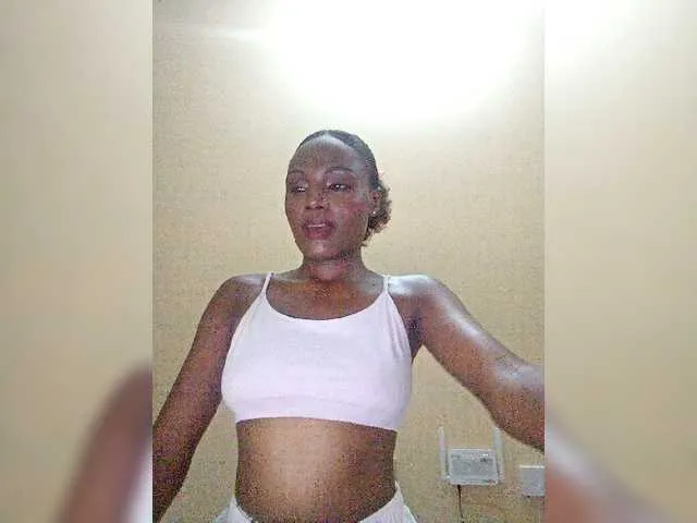 Live sex webcam photo for junea #276875329