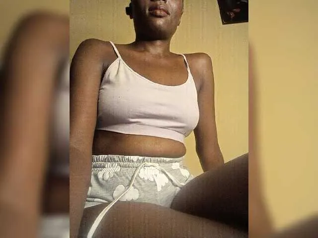 Live sex webcam photo for junea #277043481