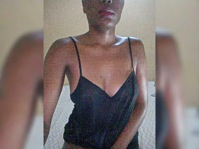 Live sex webcam photo for junea #277994759