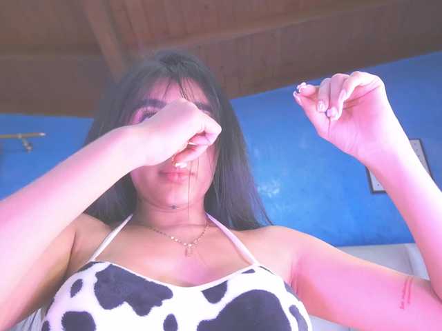 Live sex webcam photo for k-rioss #290902235