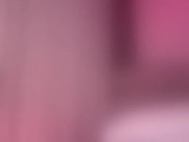Live sex webcam photo for k-rioss #294021695