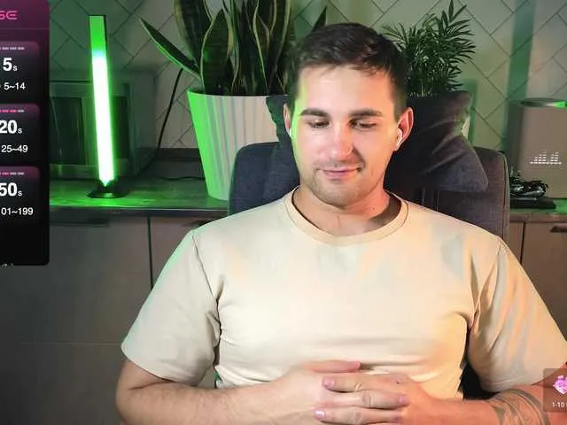 Live sex webcam photo for kOchka25 #290332568