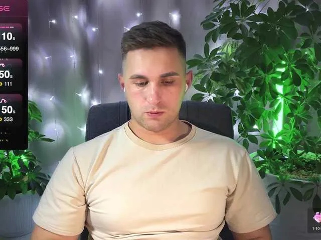 Live sex webcam photo for kOchka25 #290454729