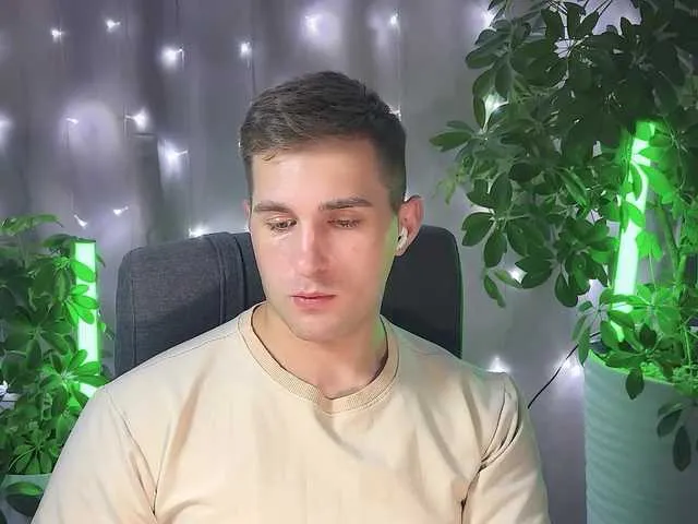 Live sex webcam photo for kOchka25 #290637533