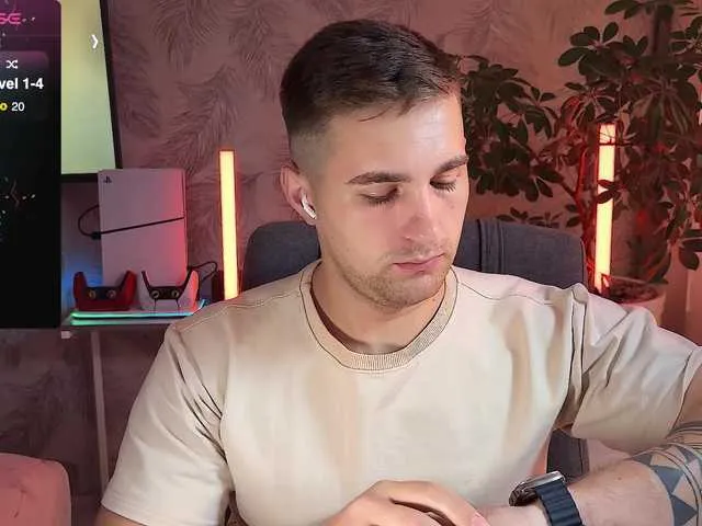 Live sex webcam photo for kOchka25 #291049558