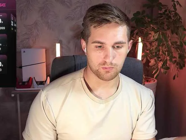 Live sex webcam photo for kOchka25 #291111714