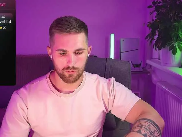 Live sex webcam photo for kOchka25 #291393598