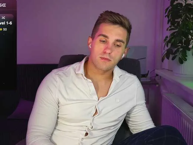 Live sex webcam photo for kOchka25 #291917878